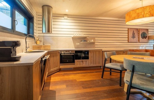 Maubray Cottage | Woodland Haven Retreat
