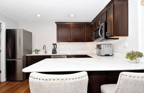 Sunnyside Apartment | Woodland Retreat Apartment in Happy Valley - minimum 30 days