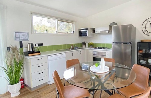 Cowes Apartment | Woodland Retreat Ramada Resort