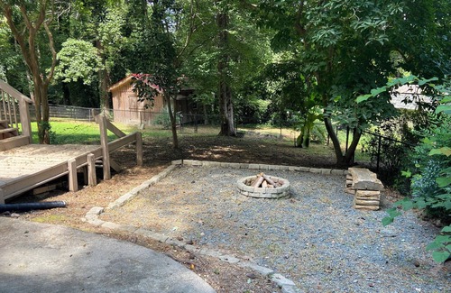 Durham House | Woodland Retreat w/office 15min to Duke/Durham downtown