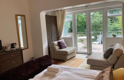 Milton Abbas Bed & Breakfast | Woodland Views
