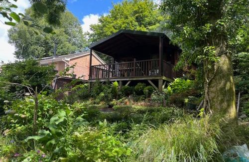 Milton Abbas Ski Chalet | Woodland Views Lodge