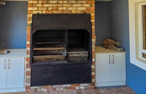 Berea House | Woodlands Escape a charming 3-bedroom house with AC/WiFi in sunny Durban