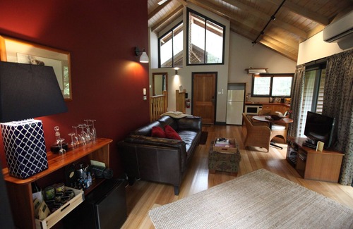 Narbethong Cabin | Woodlands Rainforest Retreat