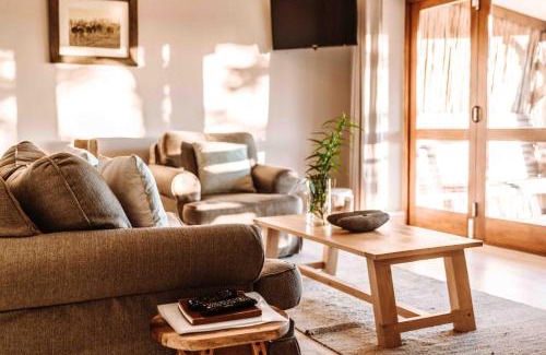 Phantom Acres House | Woodlands Self Catering