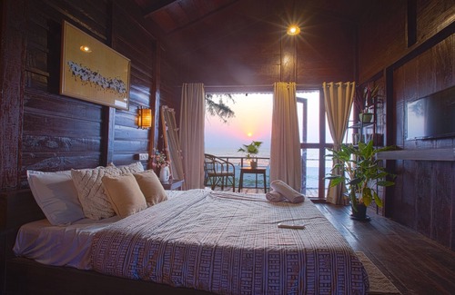 Mandrem Resort | Woodpegger By The Beach