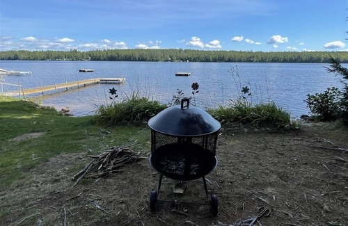 Bridgton Villa | WOODS POND SHOREFRONT