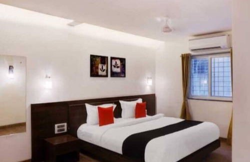 Balewadi Hotel | Woods Stay