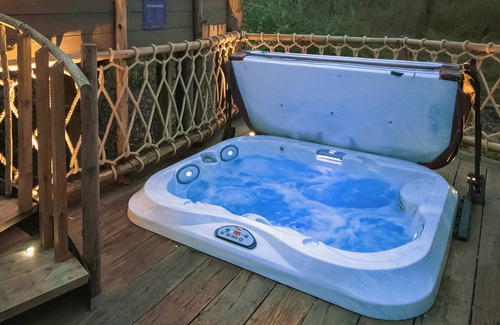 Ryde Cottage | Woodside Bay Treehouse