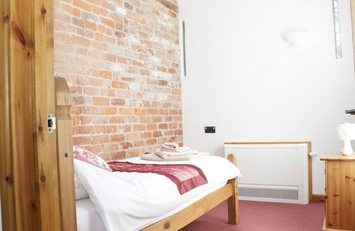 Newtown Cottage | WOODSIDE COTTAGE, pet friendly, character holiday cottage in Kerry