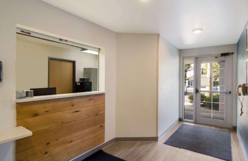 Arlington Hotel | WoodSpring Suites Jacksonville I-295 East