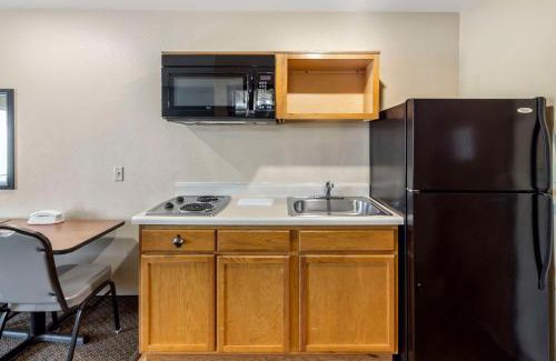 Garner Hotel | WoodSpring Suites Raleigh Garner