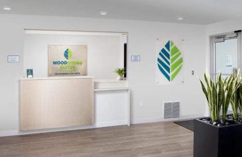 Redmond Hotel | WoodSpring Suites Seattle Redmond