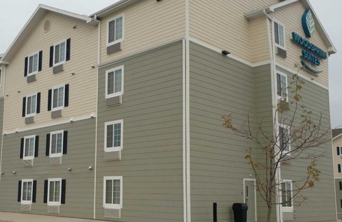Williston Hotel | WoodSpring Suites Williston
