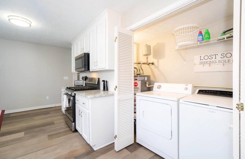 Woodstock House | Woodstock - Whole Home - Extended Stay