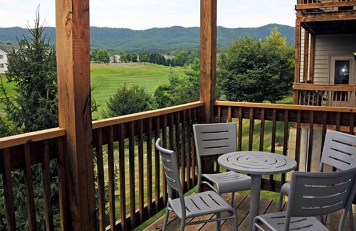 McGaheysville Condo | Woodstone at Massanutten 2br suite, Saturday check-in