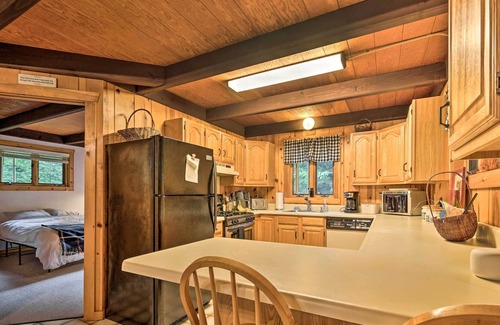 Wardsboro Cabin | Woodsy Cabin w/ Fire Pit ~ 8 Mi to Mount Snow