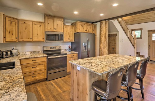 Bigfork Cabin | Woodsy 'Lakeview' Cabin w/ Fire Pit & Balcony