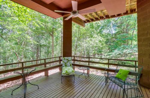 Mountain Home House | Woodsy Mountain Home Escape Walk to Marina!