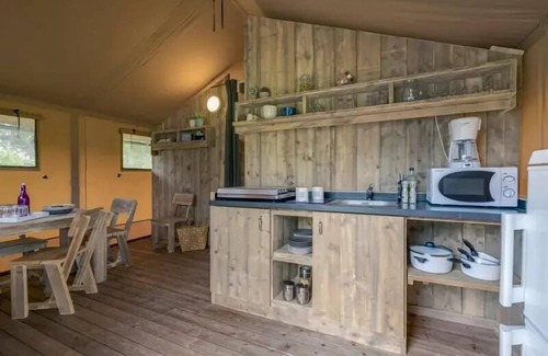 Saint-Julien-des-Landes House | Woody Lodge 4 Zimmer 6 Personen Ohne sanitäre Einrichtungen