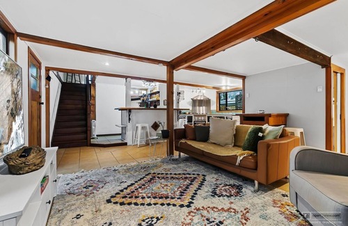 Clontarf House | Woody's Bach
