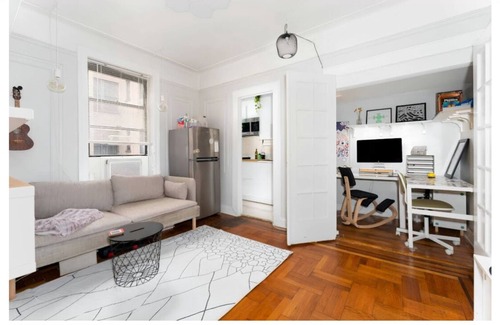 Prospect Lefferts Gardens Apartment | Work and Play Near Prospect Park