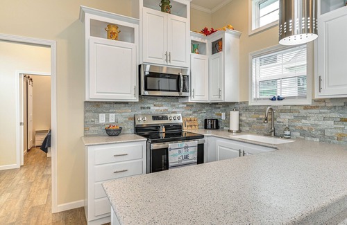 Sherrills Ford House | Work close to Home at this Lake-View Retreat