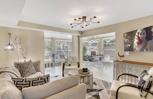 Tarpon River House | Work-friendly duplex 1, shared hot tub! Near Las Olas Blvd