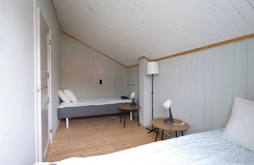 Ockero House | Workers - Families - Öckerö - Near Volvo - All-Inc