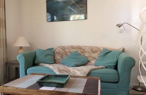 Tours House | Workshop in private garden