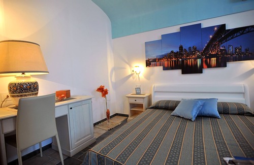 Pogerola Bed & Breakfast | World Center