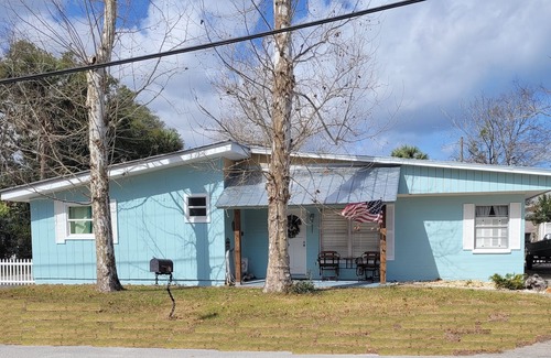 Edgewater House | World Class Snook/Redfish/Trout fishing on the Indian River at "The Fish Camp"