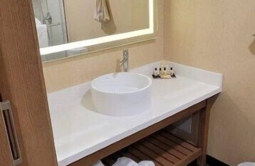 Anaheim Resort Hotel | WorldMark Anaheim - 2 Bedroom Queen