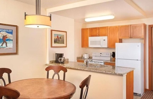 Whistler Cay Heights Cabin | WorldMark Cascade Lodge - 1 week Christmas Getaway, Whistler Resort.
