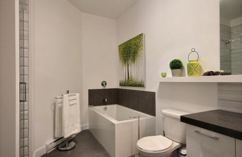 La Cite-Limoilou Apartment | Wow L'appartement Central