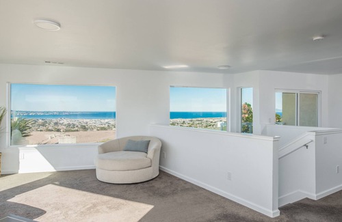 Seaside House | WOW Panoramic VIEWS of Entire Monterey Bay! King Beds, Large Kitchen