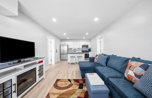 North Wildwood Condo | WOW! Views and NEW! 2bd North Wildwood Condo with Ocean Views- Beach steps away
