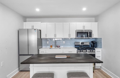 North Wildwood Condo | WOW! Views and NEW! 2bd North Wildwood Condo with Ocean Views- Beach steps away