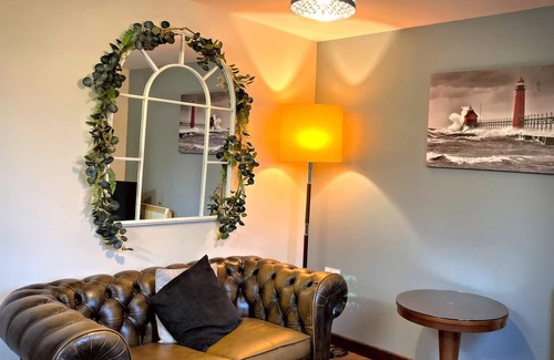 Llanybri House | Wren 23-Hot Tub-Woodland Lodges-Tenby-Pembroke