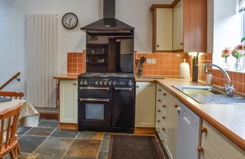 Lydney House | Wren Cottage