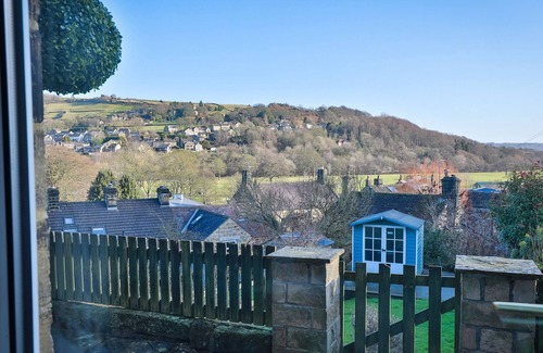Bewerley Cottage | WREN COTTAGE, pet friendly, with open fire in Pateley Bridge