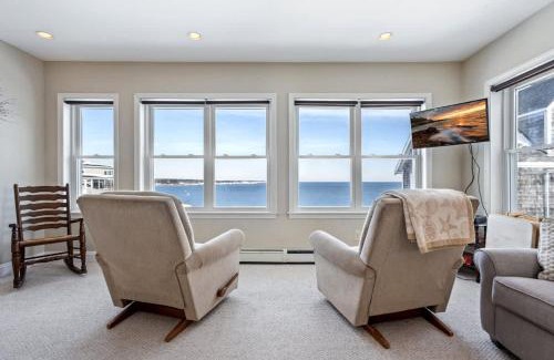 York Beach House | Wright by the Sea For 10