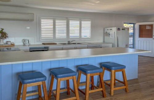 Lake Wangary House | Wrightaway - Absolute beachfront with million dollar views