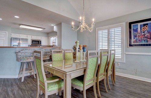 Shell Island Condo | Wrightsville Dunes B-3A - Oceanfront condo with community pool, tennis, beach