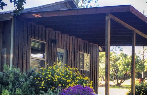 Lower Lake Cabin | WRITER'S CABIN - one of a kind retreat, fueling the creative spirit since 1895