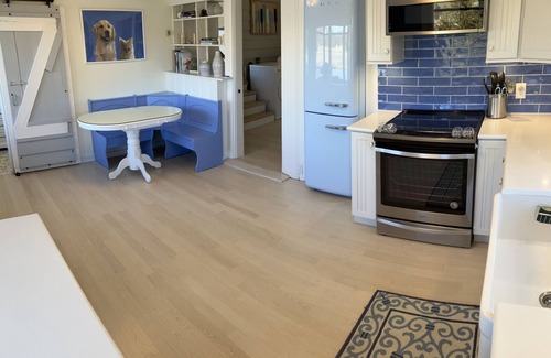 Madison House | Writer's Retreat & Explorer's Adventure, S of Rte. 1 Madison!