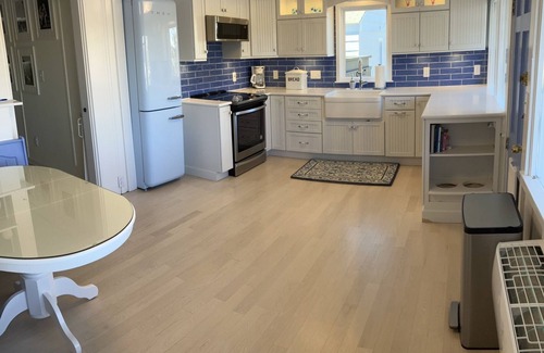 Madison House | Writer's Retreat & Explorer's Adventure, S of Rte. 1 Madison!