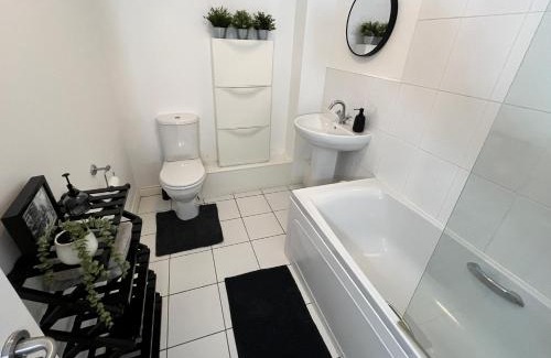 Cathedral Quarter Apartment | Writer's Square Apartments