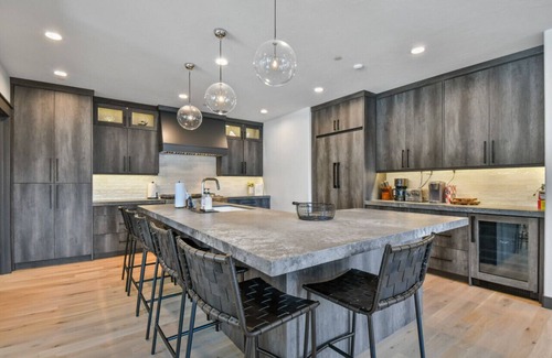 The Timbers Apartment | WRP2350 Ski-in, Ski-out West Red Pine Estate