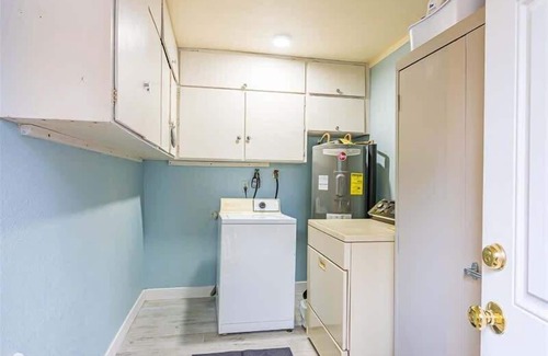Port Angeles House | WS Paradise Tranquil Woodsy Escape with Hot Tub